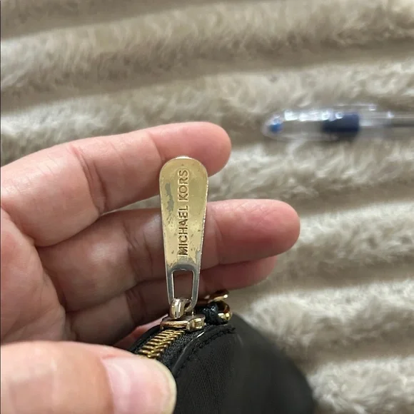 Michael Kors Cindy‎ Dome Crossbody Bag - Picture 5 of 12